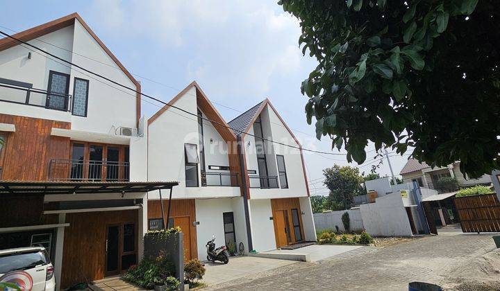 Rumah 2 Lantai SHM di Stan Bintaro, Tangerang Selatan 1