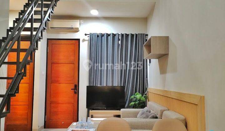 Rumah 2 Lantai SHM di Toll Pamulang, Tangerang Selatan 1