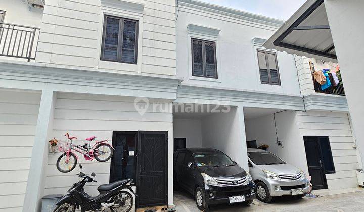 Rumah 2 Lantai SHM di Pasar Timbul, Jakarta Selatan 1