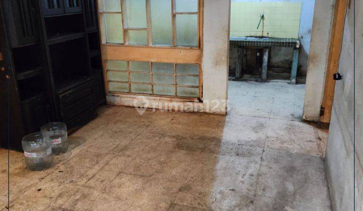 Dijual Cepat Rumah Unfurnished , Harga Dibawah Pasar!  2