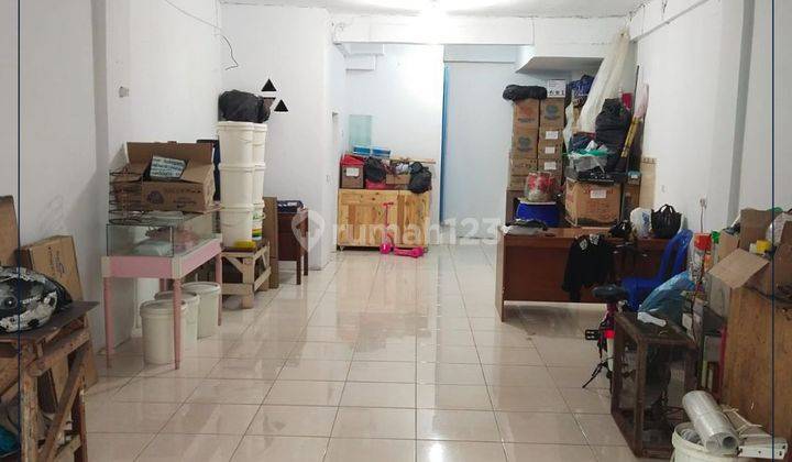 Dijual Rumah di Jelambar 3 Lantai SHM Bagus Hadap Utara 2