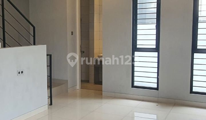Rumah Bagus 3 Lantai Siap Huni Duri Kepa Rumah Bagus 3 Lantai Siap Huni Duri Kepa