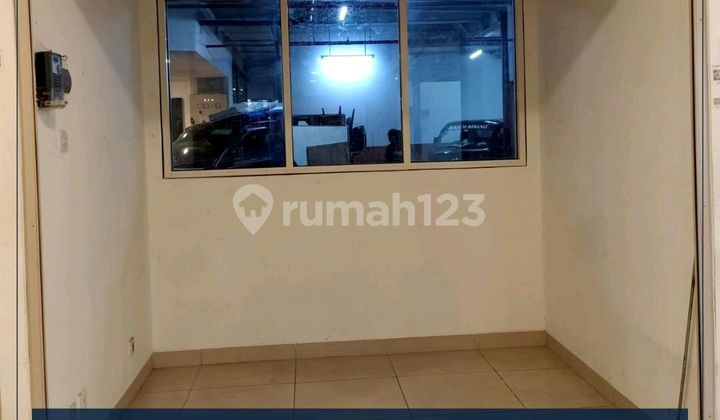 Ruang Usaha di Harco Glodok Bagus 5,17 Meter