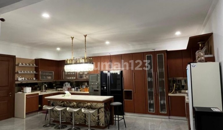 Rumah Mewah Furnished Siap Huni di Pondok Indah 2