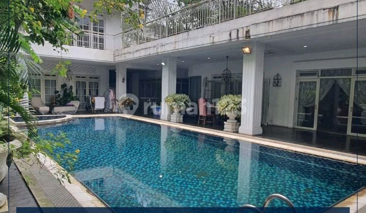 Luxury Good House Kebayoran Baru