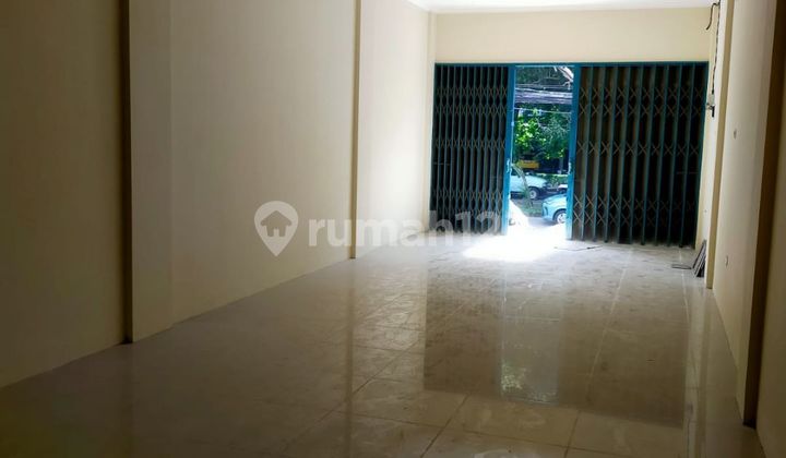 New 3.5-Story Shophouse Ready for Business in Green Ville, West Jakarta 2