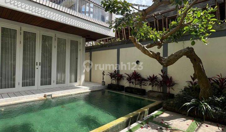 Rumah Villa Cantik Nyaman Mewah di Karang Suwung Bali 1