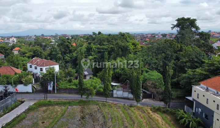 Roadside Land Suitable for Villas in Padonan Badung Bali 1