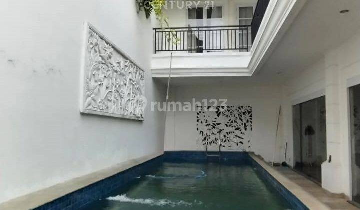 Rumah 2 Lantai Semi Furnished  Pool Depan Taman Kebayoran 7292 2