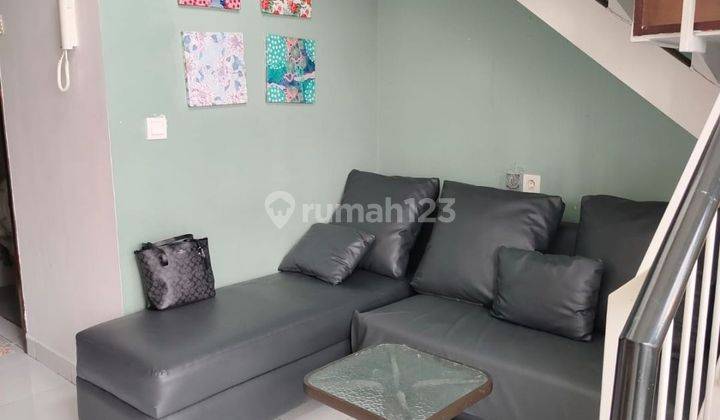 Casa De Parco Furnished Studio Loft 2 Lantai 49 Meter Lantai Atas 1