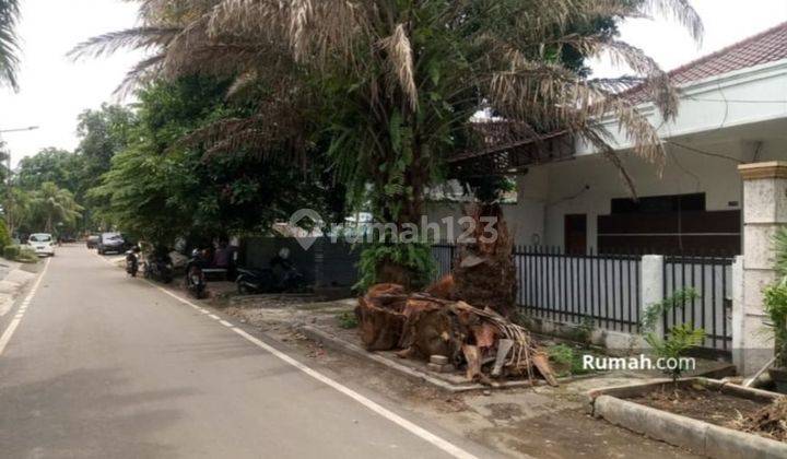 Rumah Tua Shm Cempaka Putih Lebar Jalan 3 Mobil 2