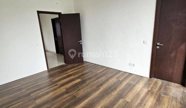 Rumah Mozia Aure Bsd 2 Lantai Shm 4 Kamar Hook/Hoek Bagus 1