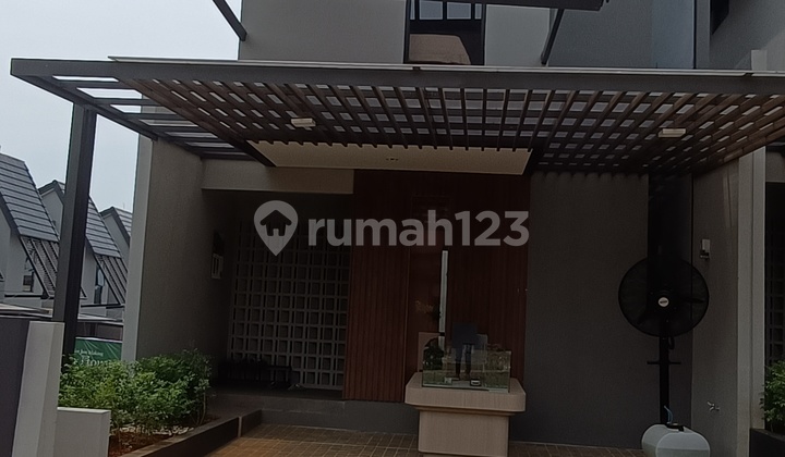 For Sale Beautiful House in Gaharu Cluster Adjacent to Bsd For Sale Beautiful House in Gaharu Cluster Adjacent to Bsd