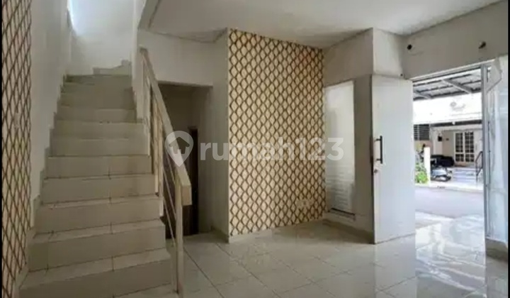 Di Sewakan atau di Jual Rumah Siap Huni di Paradise Serpong Rumah Bagus di Cgv Cinemas, Paradise Walk Serpong, Jl. Paradise Serpong City