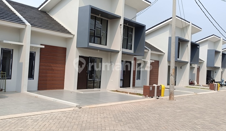 Rumah Modern 1½ Lantai Di Bekasi Timur Bebas Dp & Bebas Biaya Surat Rumah Modern 1½ Lantai Di Bekasi Timur Bebas Dp & Bebas Biaya Surat