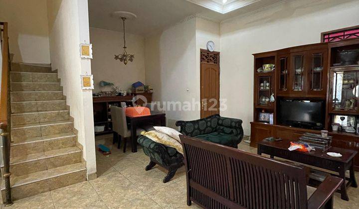 Di Jual Rumah Cantik2 Lantai Di Bsd 1