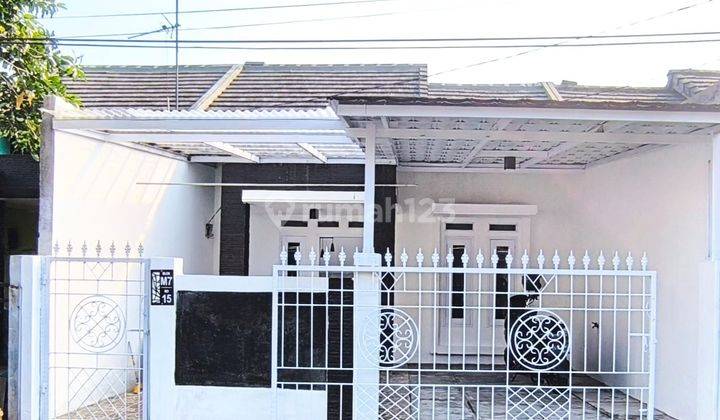 Di Jual Rumah Bagus Second,bebas Banjir,lokasi Strategis 1