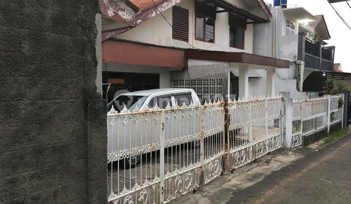 Di Jual Rumah Hitung Tanah di Jakarta Timur Di Jual Rumah Hitung Tanah di Jakarta Timur