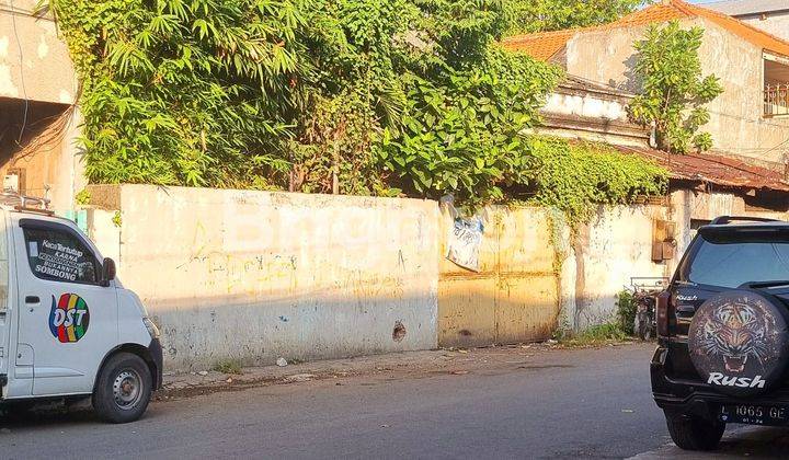 BANGUNAN EX PABRIK PERMEN, HITUNG TANAH DI PESAPEN KALI, SURABAYA 1