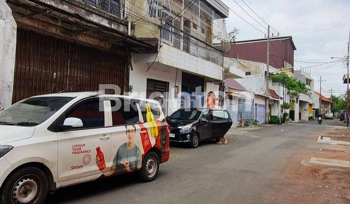 Gudang Hitung Tanah, Dekat Pelabuhan Tanjung Perak 2