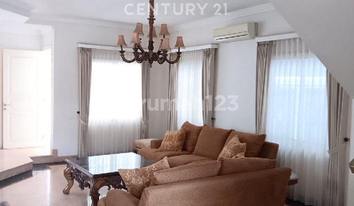 Rumah Mewah View Golf Furnished Di Lippo Karawaci 2