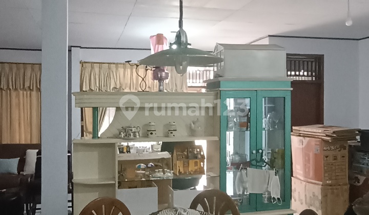 Strategic Palemsemi Karawaci Hook House 2