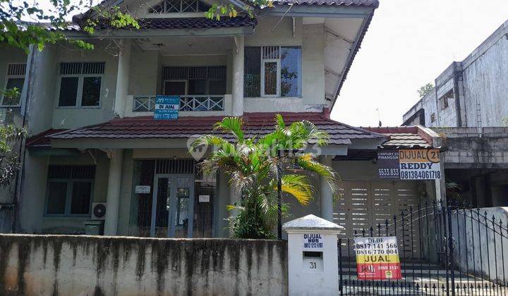 Rumah 2 lantai dekat area pusat bisnis dan pendidikan  1