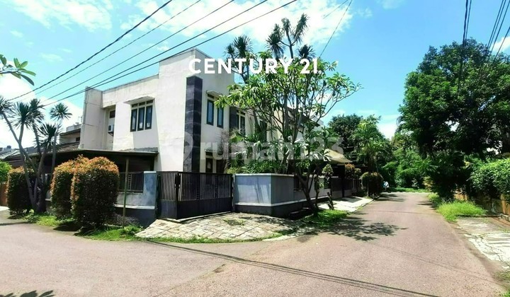 Rumah Asri Luas di Bintaro Pesanggrahan 8743