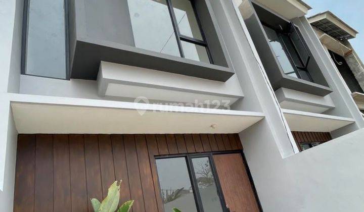 DIJUAL RUMAH LUAS DAN MEWAH DI JATIASIH  1