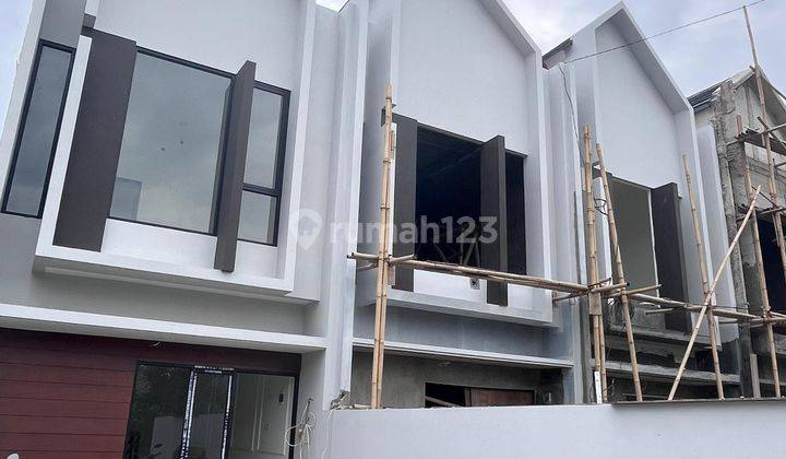 Rumah Mewah Tanah Luas Di Jatiasih Kota Bekasi  1