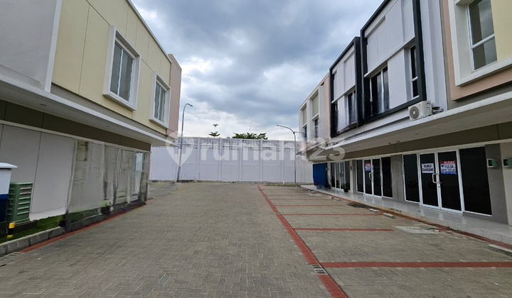 Di Jual Cepat!!  2 ruko gandeng Baru di vienna grande, gading serpong 