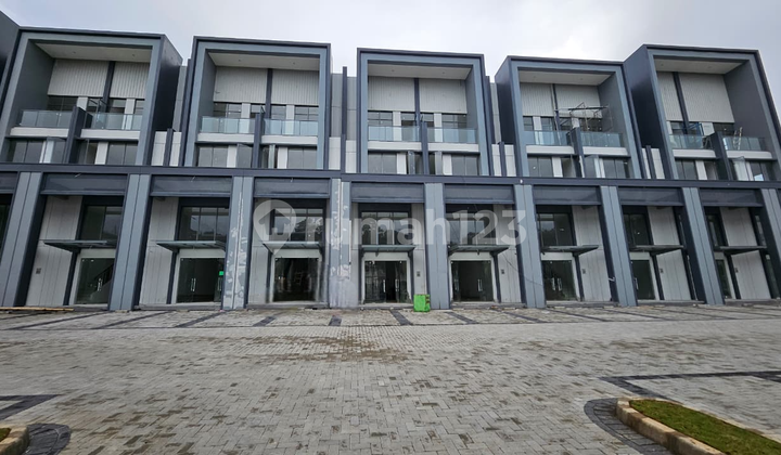 For Sale: Commercial Shophouse in the Busiest Area Hudson Studio Loft - Gading Serpong, Facing Main Road