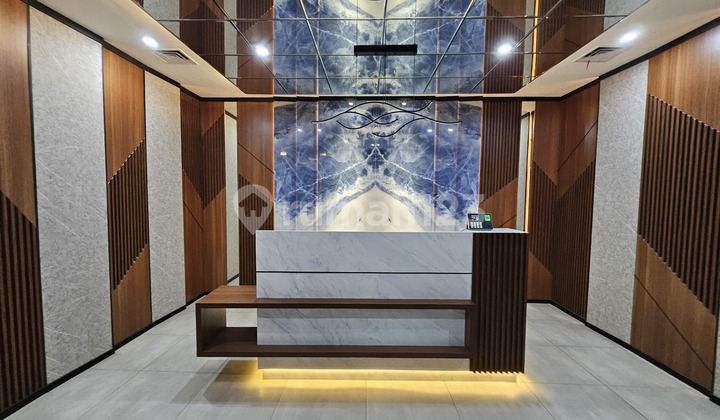 For rent: Fully furnished luxury office space at The Smith, Alam Sutera.