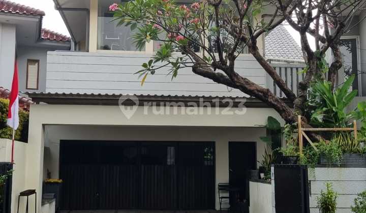 Rumah Mewah di Mandar Bintaro Sektor 3, Tangerang Selatan