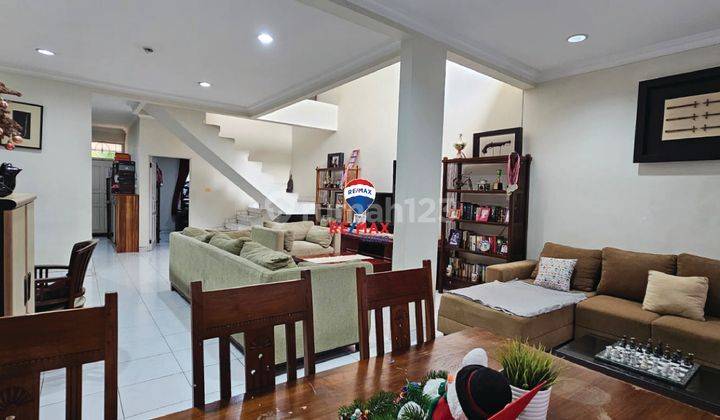 Di Jual Rumah Di Jalan Villa Golf Barat, Moderland 2