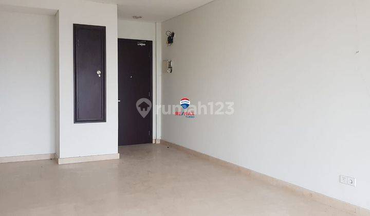 For Sale 3 + 1 Bedroom Apartment in Sudirman Suite 2