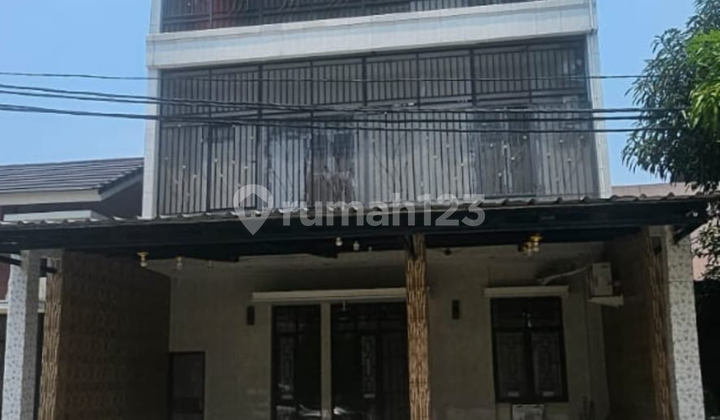 Dijual urgent BU Rumah Baru siap huni 4 Lantai Cluster Villaggio East, Citra raya