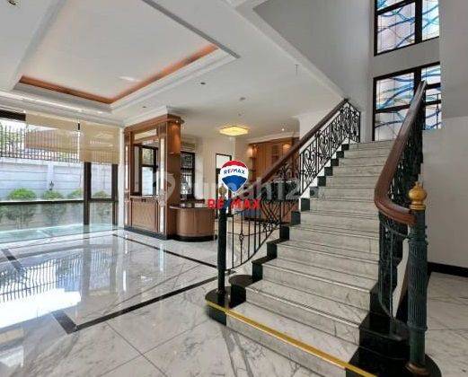 Dijual Murah Rumah 2 Lantai di Jalan Wijayakarta, Kebayoran Baru Jakarta Selatan 1