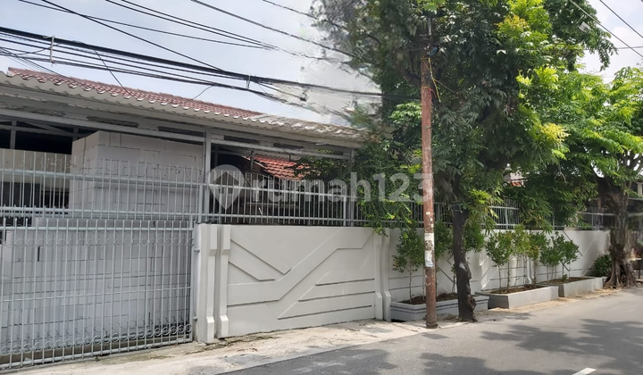 Disewakan Tanah dan Bangunan di Lokasi yang Strategis dan Udah Ramai di Kreo, Ciledug, Tangerang