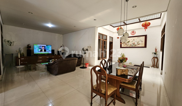 Di Jual Murah Rumah Mewah 3 Lantai di Sunter, Jakarta Utara