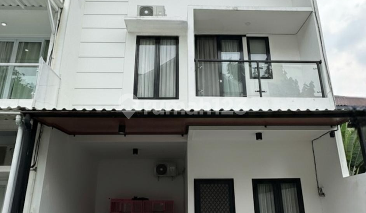 For Sale, 3-Story Modern Move-In Ready House in Cilandak KKO, South Jakarta For Sale, 3-Story Modern Move-In Ready House in Cilandak KKO, South Jakarta
