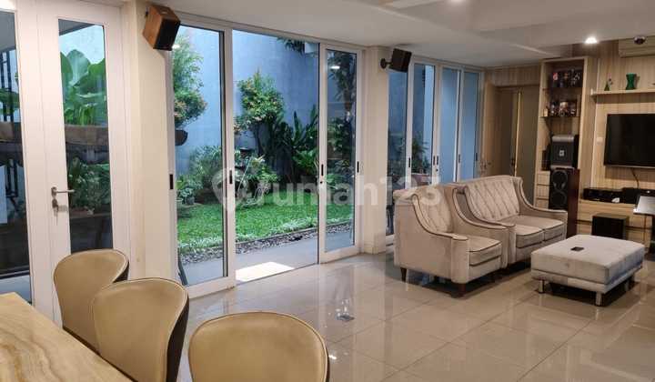 Rumah Mewah di Mandar Bintaro Sektor 3, Tangerang Selatan