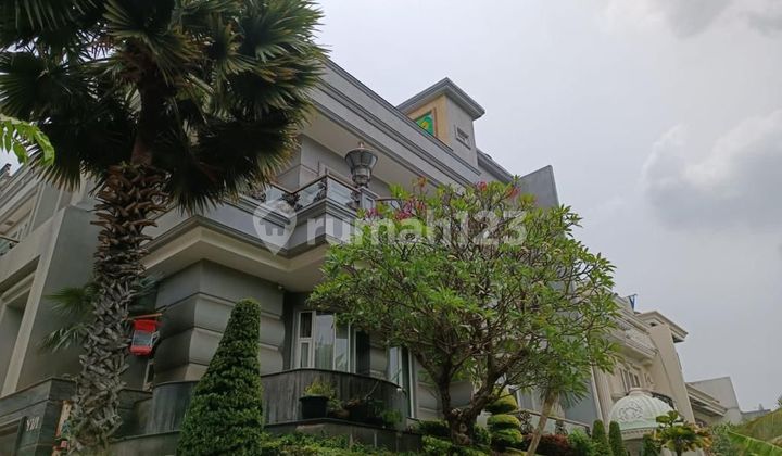 Rumah Mewah di Taman Lotus , Pik 2