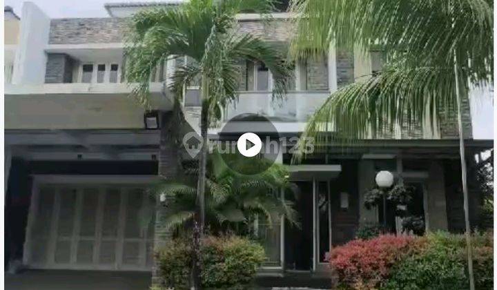 Disewakan Rumah.cantiq.2lt.semi.furnished.di Cluster San Lorenzo 1