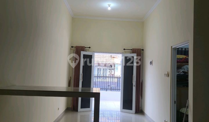 1.5-Story House Fully Renovated in Sector 6. 2