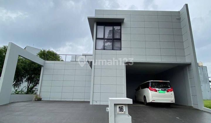 Rumah Modern View Danau Cluster Scarlet , Gading Serpong 1