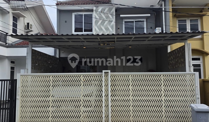 Rumah 2 Lantai di Sektor 7 Gading Serpong