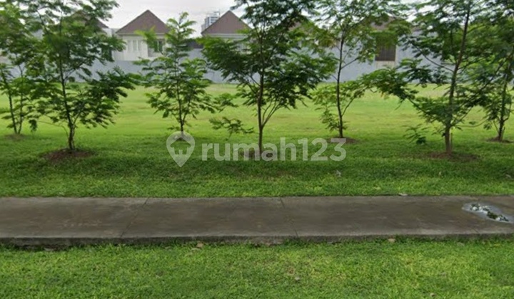 Strategic land plot for rent in Alam Sutera, Tangerang. Strategic land plot for rent in Alam Sutera, Tangerang.