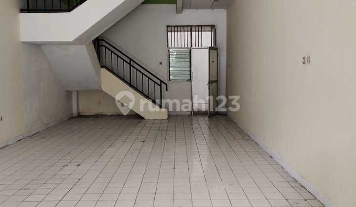 Sewa ruko strategis di blok AG1 gading serpong Tangerang 