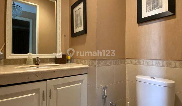 kamar mandi jual rumah di taman mediterania